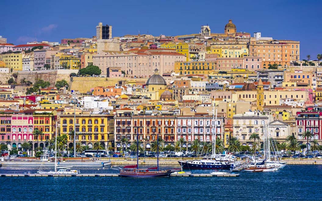 Vista de Cagliari desde el mar