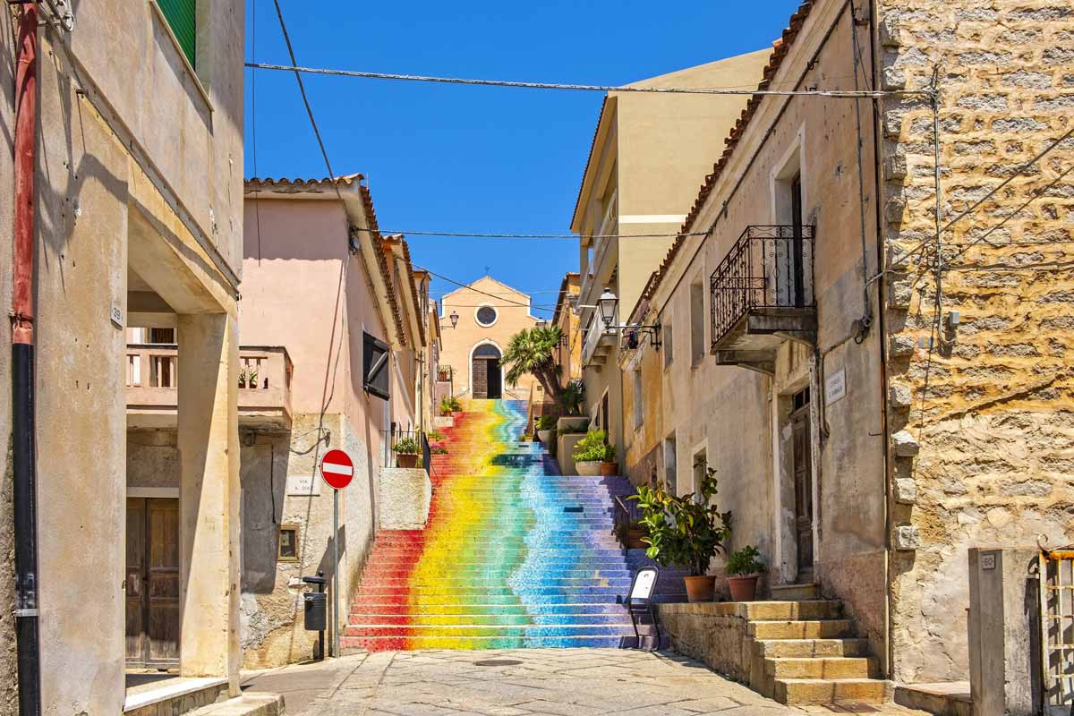 Población de Arzachena en la Costa Smeralda